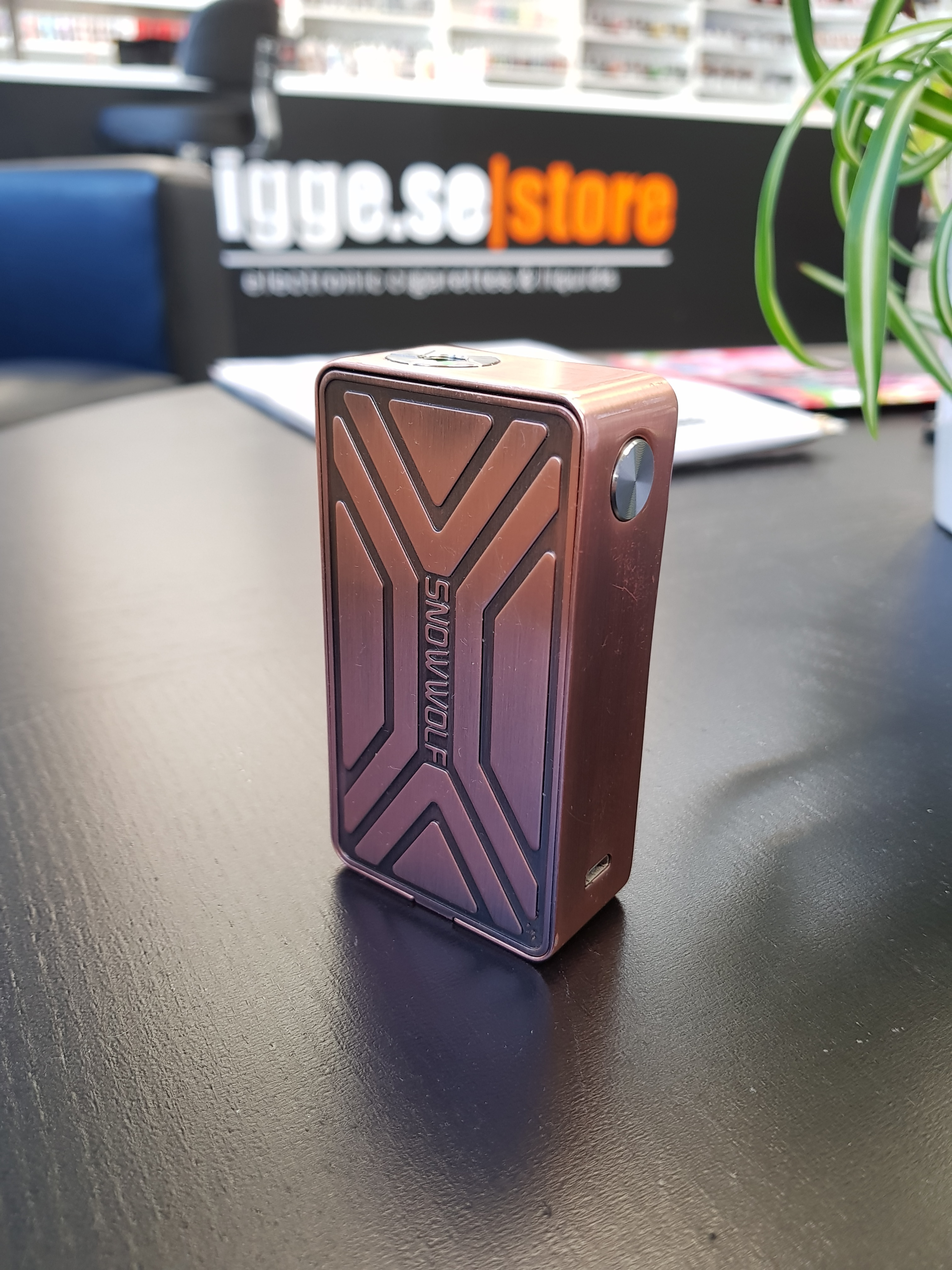 Snowwolf 200W C Box Mod